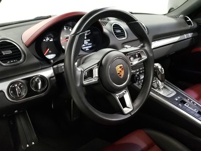 2017 Porsche 718 photo 2