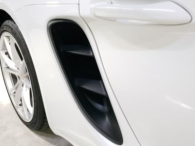 2017 Porsche 718 thumbnail 25