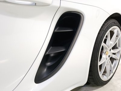 2017 Porsche 718 photo 10