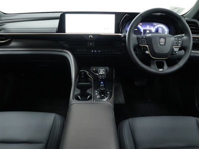صورة 3 لـ 2025 Toyota CROWN ESTATE