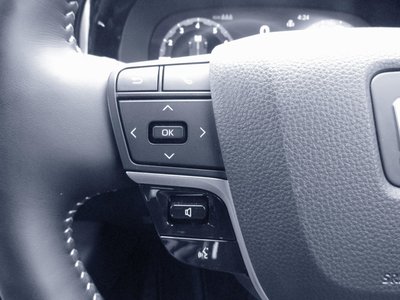 صورة 23 لـ 2024 Toyota CROWN SPORT
