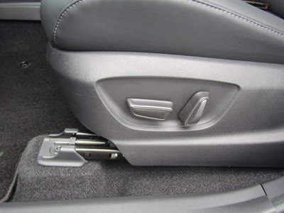 صورة 43 لـ 2024 Toyota CROWN SPORT