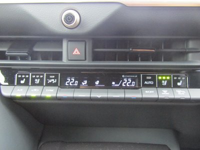 صورة 32 لـ 2024 Toyota CROWN SPORT