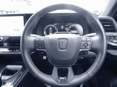 صورة 22 لـ 2024 Toyota CROWN SPORT
