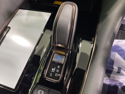 2024 Toyota ALPHARD — фото 25
