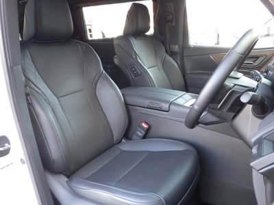 صورة 10 لـ 2023 Toyota ALPHARD