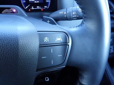 صورة 25 لـ 2023 Toyota ALPHARD