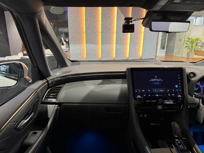 صورة 62 لـ 2025 Toyota VELLFIRE