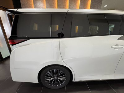 صورة 28 لـ 2025 Toyota VELLFIRE