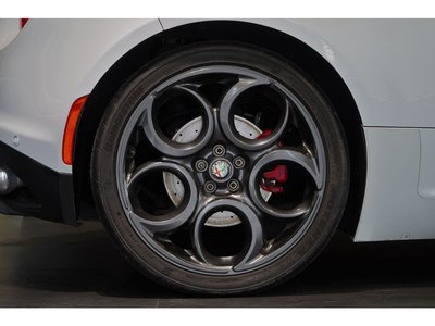 2015 ALFA Romeo 4C — фото 12