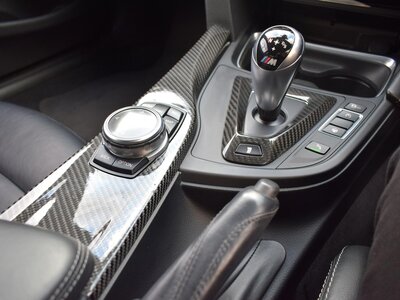 صورة 101 لـ 2014 BMW M4 COUPE