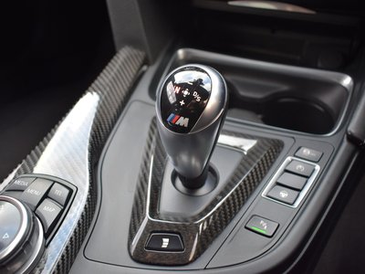 صورة 99 لـ 2014 BMW M4 COUPE
