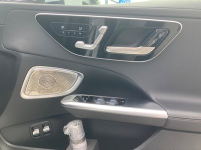 2025 Mercedes-BENZ C-CLASS AMG 照片 8