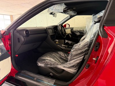 2025 Nissan GT-R 照片 14
