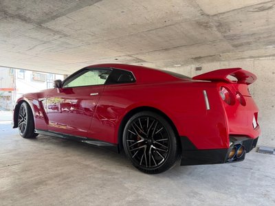 2025 Nissan GT-R 照片 3