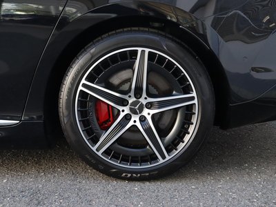 2025 Mercedes-BENZ EQE AMG photo 16