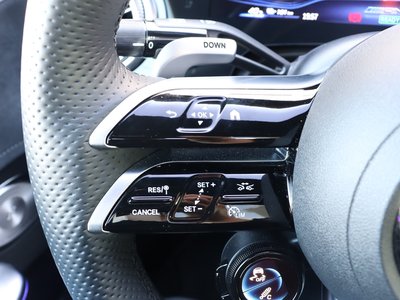 2025 Mercedes-BENZ EQE AMG thumbnail 18