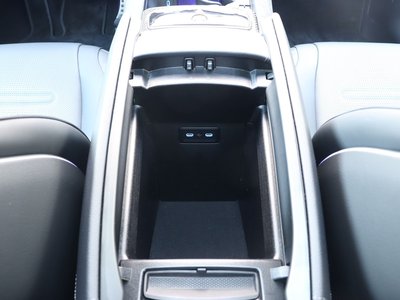 2025 Mercedes-BENZ EQE AMG thumbnail 28