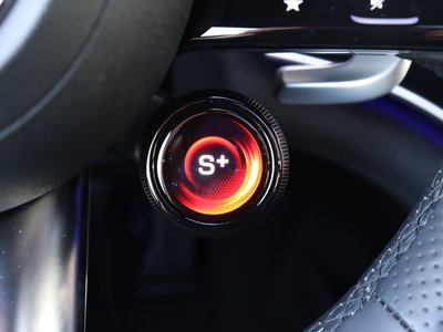 2025 Mercedes-BENZ EQE AMG thumbnail 25