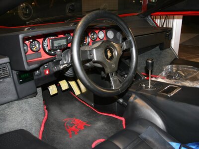 1986 Lamborghini COUNTACH 照片 18
