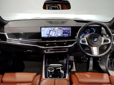 صورة 5 لـ 2025 BMW X5