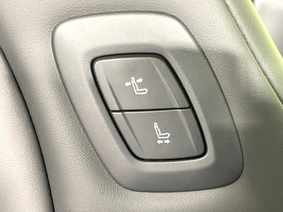 2025 Toyota ALPHARD — фото 55