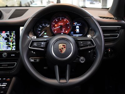 2022 Porsche MACAN 照片 8