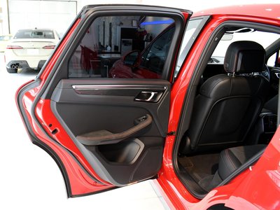 2022 Porsche MACAN 照片 33