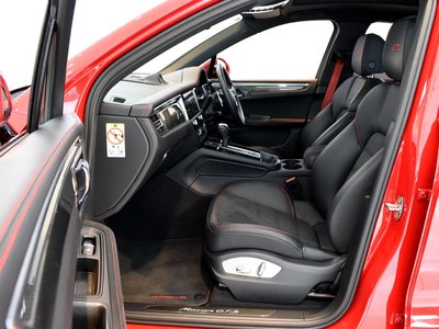 2022 Porsche MACAN 照片 24