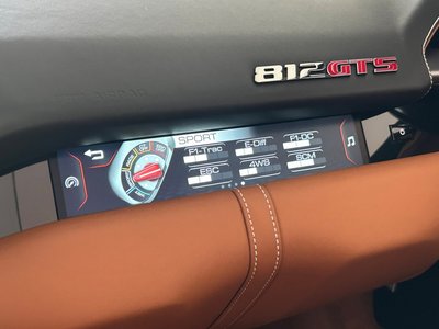 صورة مصغرة 29 لـ 2022 Ferrari 812 GTS