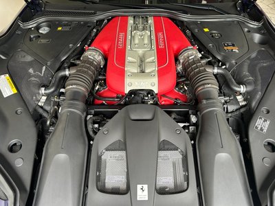 صورة مصغرة 37 لـ 2022 Ferrari 812 GTS