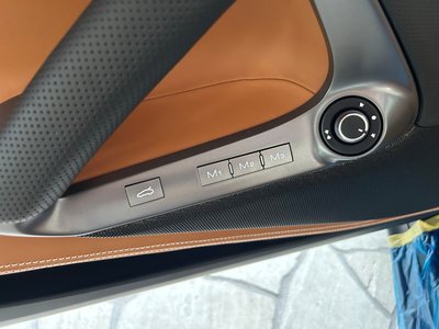 صورة مصغرة 31 لـ 2022 Ferrari 812 GTS