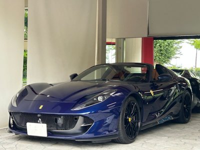 2022 Ferrari 812 GTS 照片 1