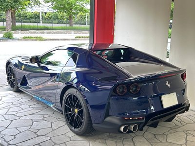 2022 Ferrari 812 GTS 照片 9