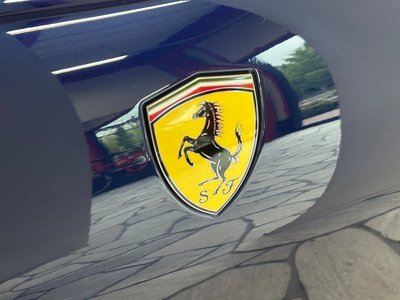 صورة مصغرة 38 لـ 2022 Ferrari 812 GTS
