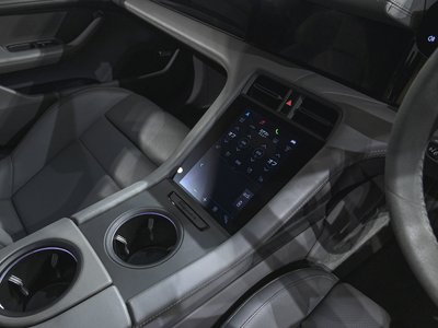 2023 Porsche TAYCAN photo 13