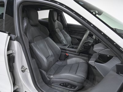 2023 Porsche TAYCAN photo 14