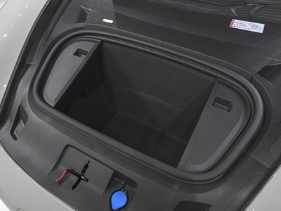 2023 Porsche TAYCAN photo 16
