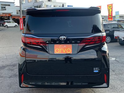 2026 Toyota ALPHARD — фото 6