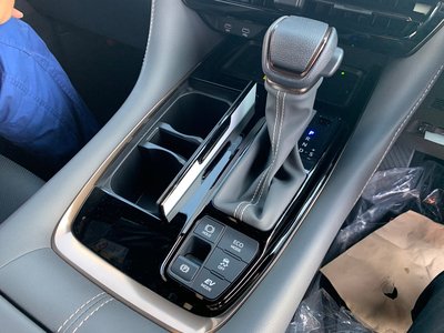 2026 Toyota ALPHARD — фото 19