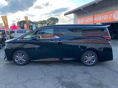 2026 Toyota ALPHARD — фото 13