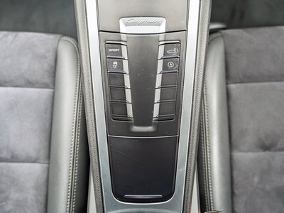 2014 Porsche CAYMAN photo 15