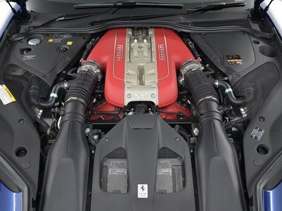 2020 Ferrari 812 SUPERFAST — миниатюра 10