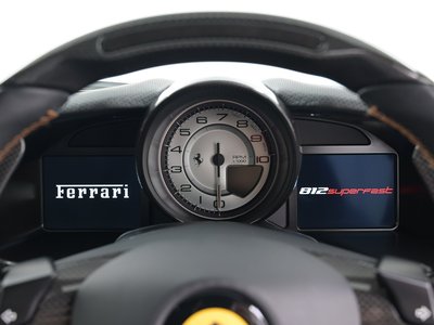 2020 Ferrari 812 SUPERFAST — миниатюра 12