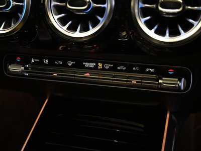 2025 Mercedes-BENZ GLA AMG thumbnail 50
