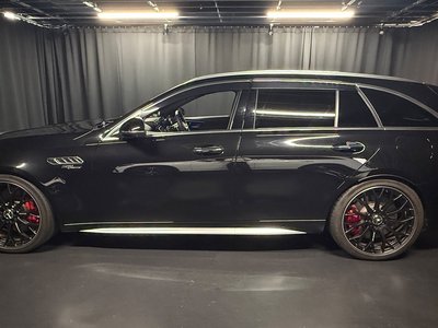 2024 Mercedes-BENZ C-CLASS AMG photo 4