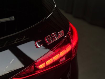 2024 Mercedes-BENZ C-CLASS AMG thumbnail 35