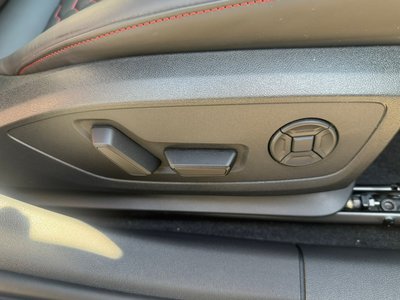 صورة مصغرة 110 لـ 2025 AUDI RS3 SEDAN
