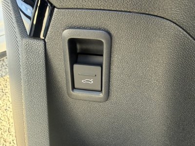 صورة مصغرة 106 لـ 2025 AUDI RS3 SEDAN