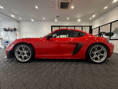 صورة مصغرة 4 لـ 2023 Porsche 718